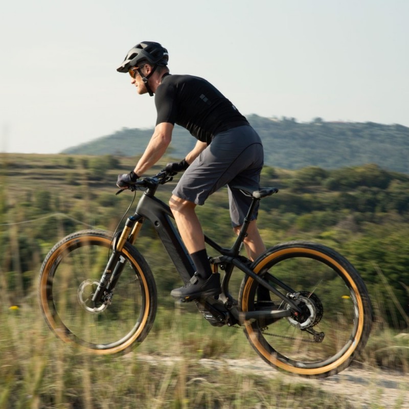 Selle Italia X-Bow superflow nero sella - Spedizione 24h