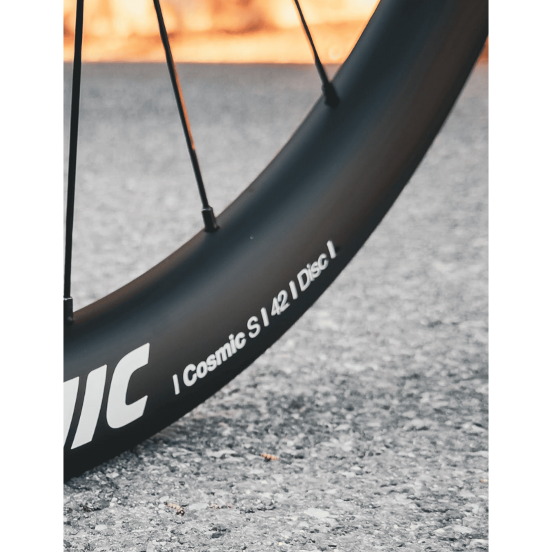 Mavic Cosmic S 42 Disc Shimano 11/12v coppia di ruote - spedizione 24h