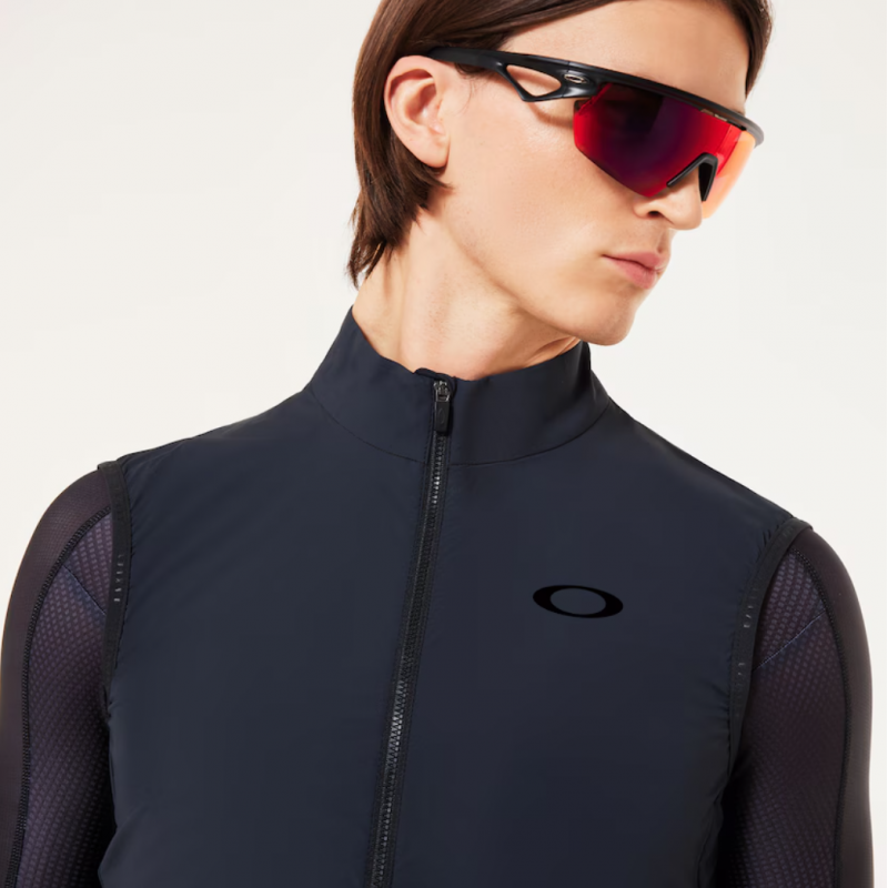 Oakley Endurance Packable Wind Vest 2.0 nero gilet antivento