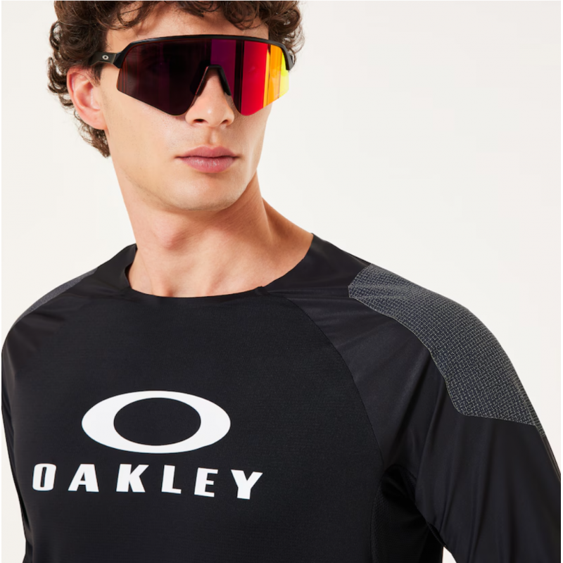 Oakley Seeker Edge nera maglietta a maniche lunghe - spedizione 24h