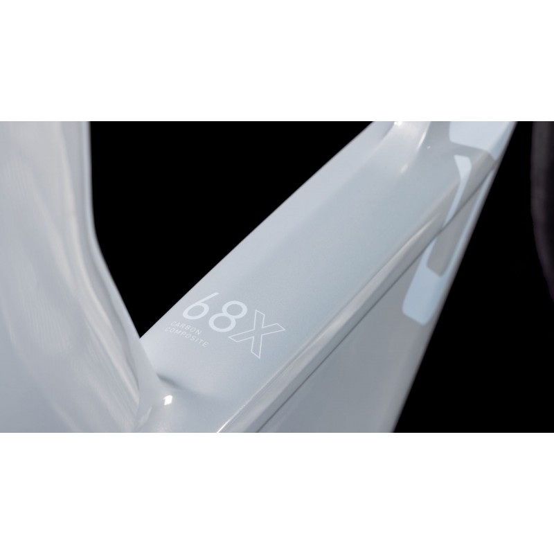 Cube Aerium C:68x Race 2026 - spedizione 24h