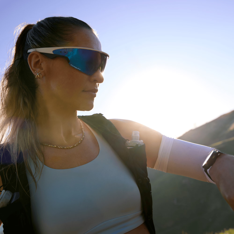 Oakley Meta Vanguard White nastro Prizm Sapphire OW8001-0652