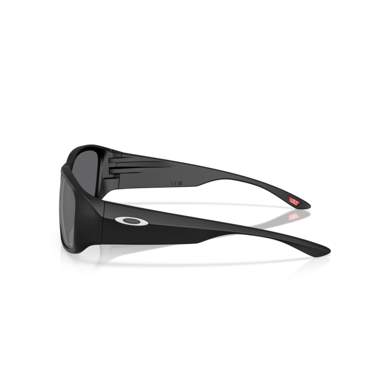 Oakley Tourniquet nero opaco Lenti prizm nere OO9521-0357