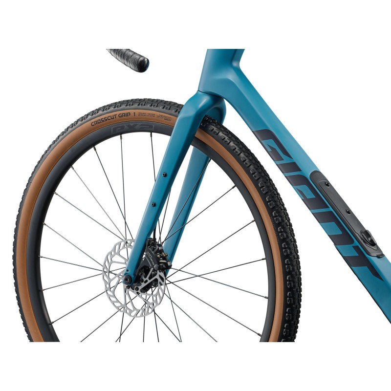 Giant Revolt Advanced 3 2026 | Gravel de Carbono Versátil
