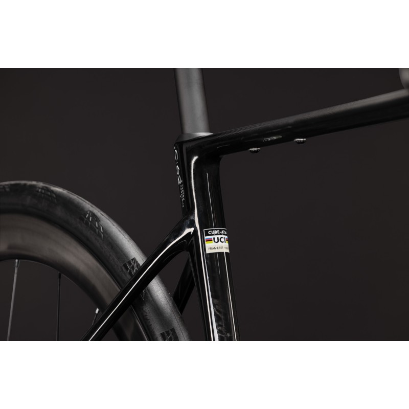 Cube Attain C:62 SLT 2027 | Ultegra Di2 e Carbonio