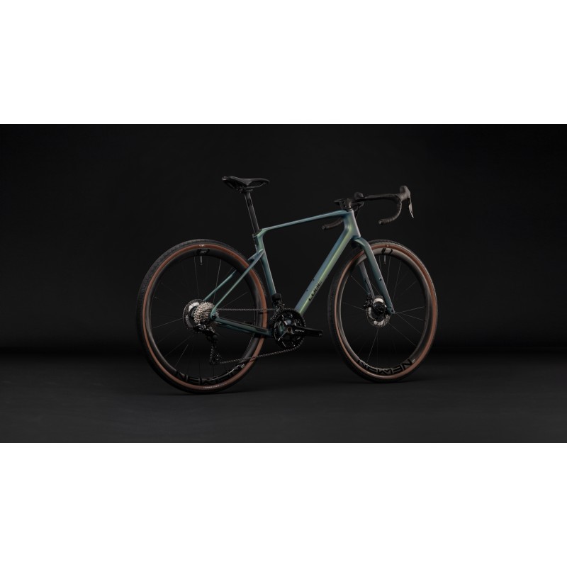 Cube Nuroad C:62 Race 2027 | Gravel Carbonio | Pedalmoto - spedizione 24h