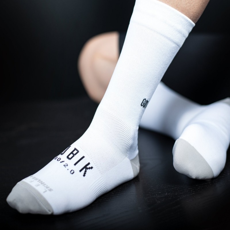 Gobik Iro 2.0 white Logo Unisex calcetines - Envíos 24h