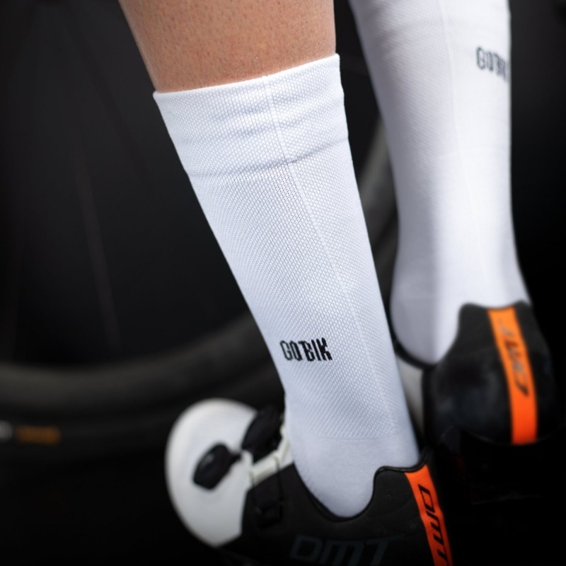 Gobik Iro 2.0 white Logo Unisex calzini - Spedizioni 24h